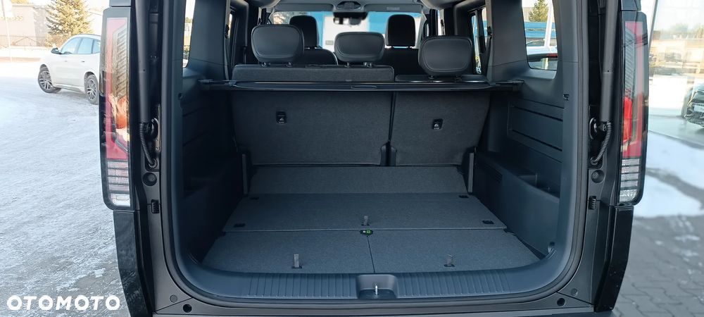 Kia PV5 - 16