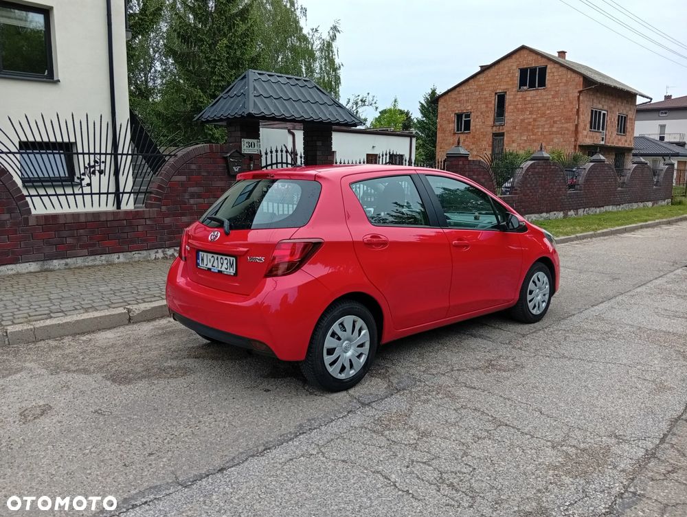 Toyota Yaris 1.0 Premium EU6 - 4
