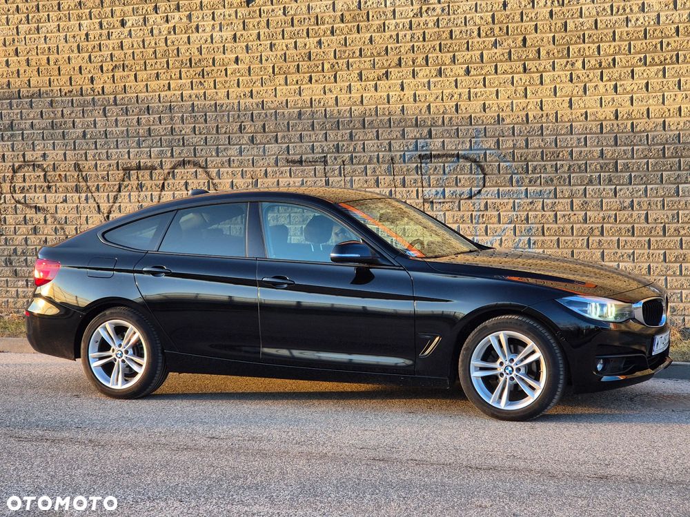 BMW 3GT 320i GPF xDrive - 3