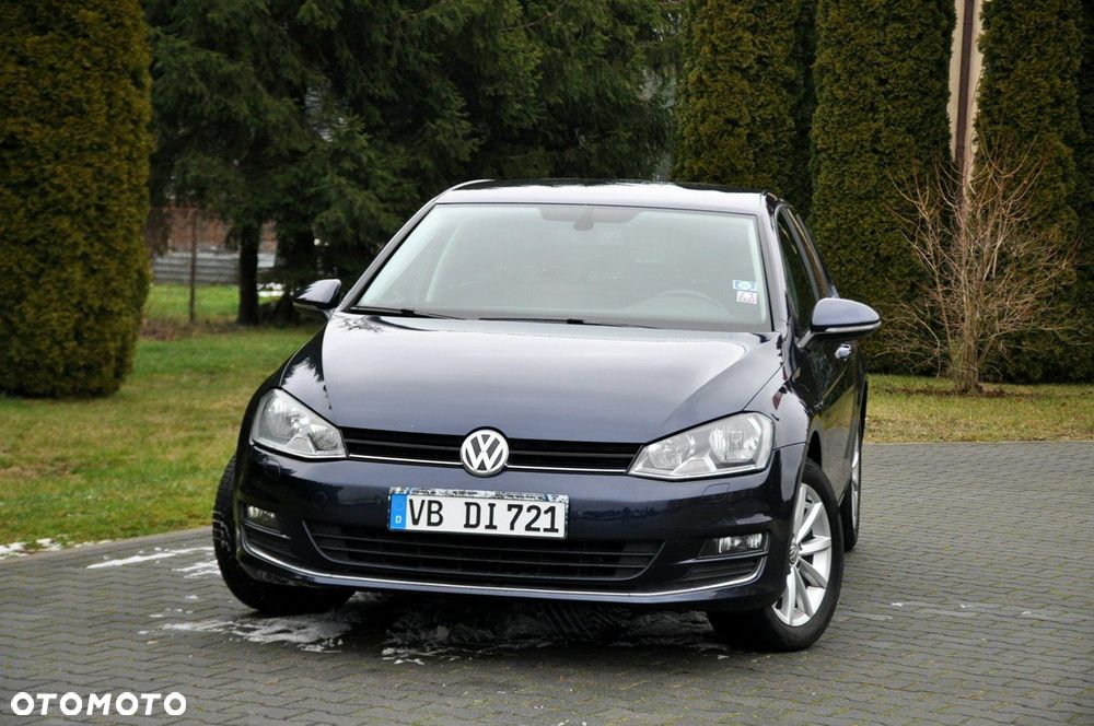 Volkswagen Golf - 8