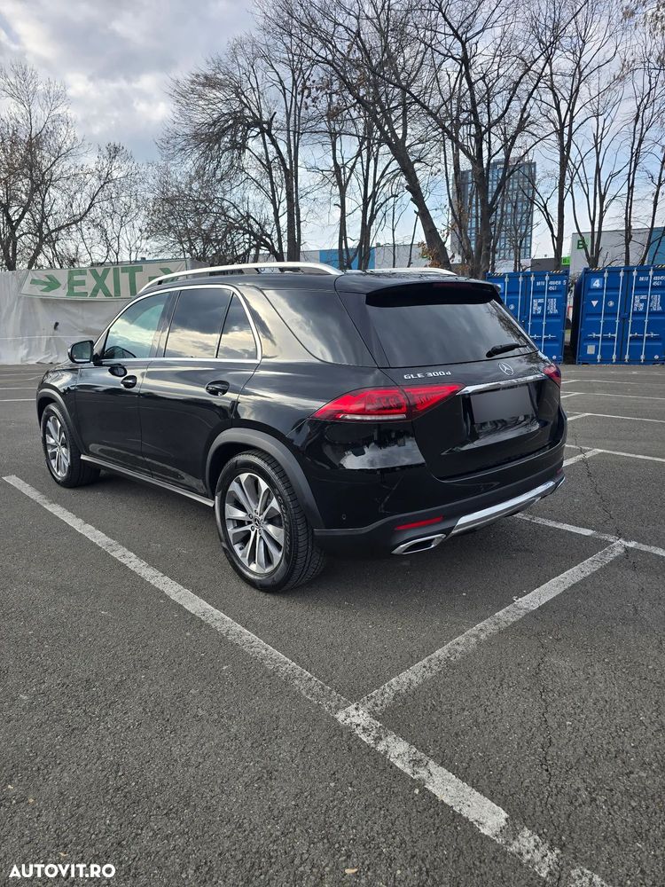 Mercedes-Benz GLE 300 d 4MATIC - 3