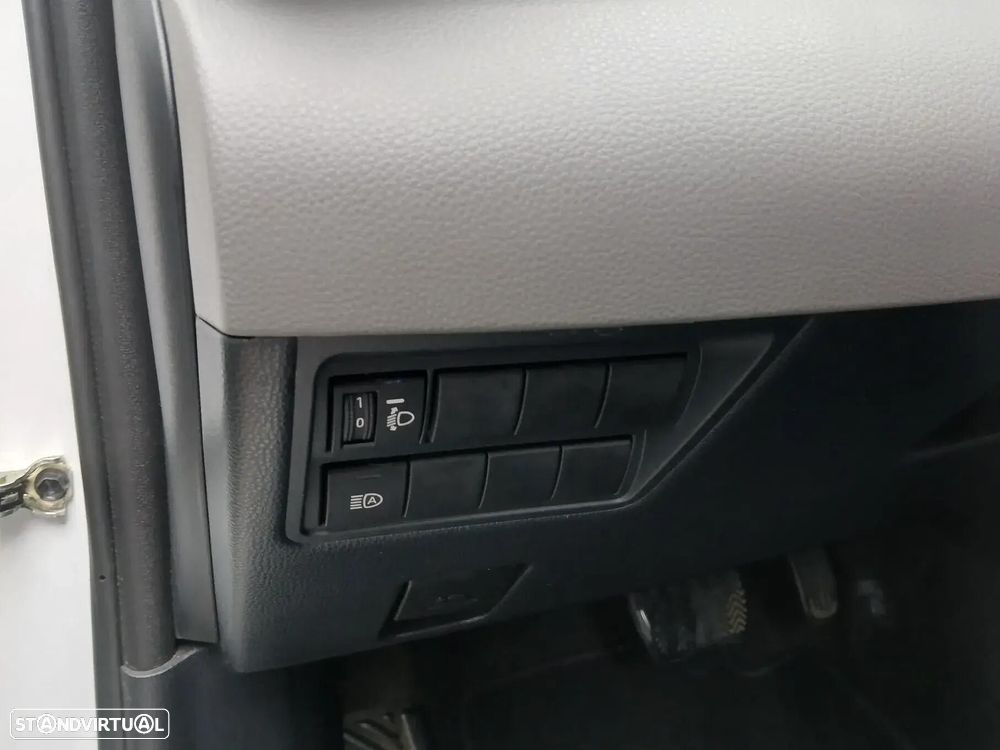 Toyota Yaris Cross 1.5 HDF Comfort Plus - 38