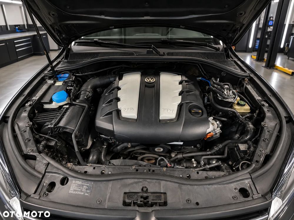 Volkswagen Touareg 3.0 V6 TDI Tiptr - 18
