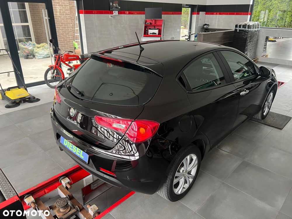 Alfa Romeo Giulietta 1.6 JTDM 16V Impression - 9