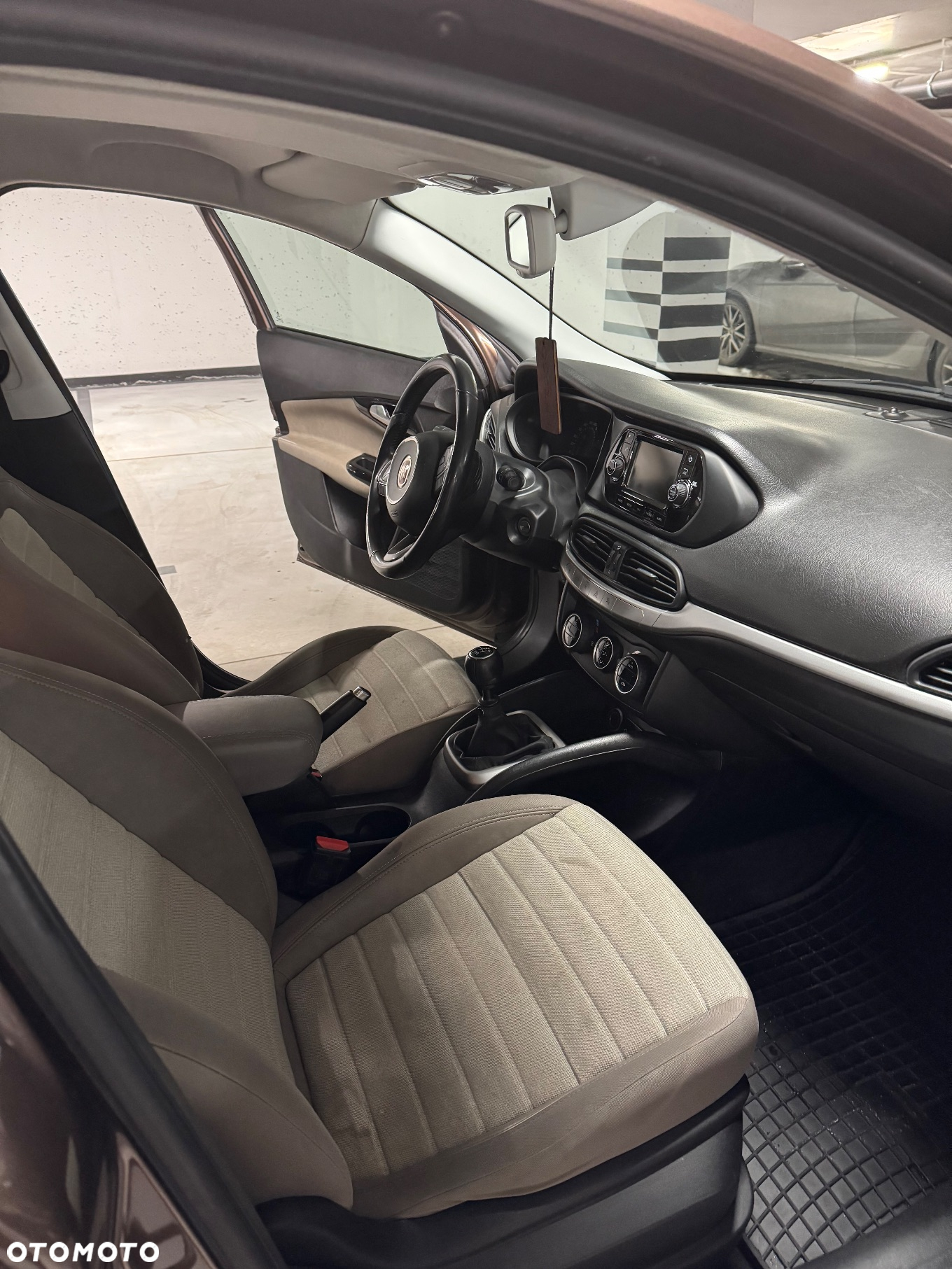 Fiat Tipo 1.6 MultiJet 16v - 8