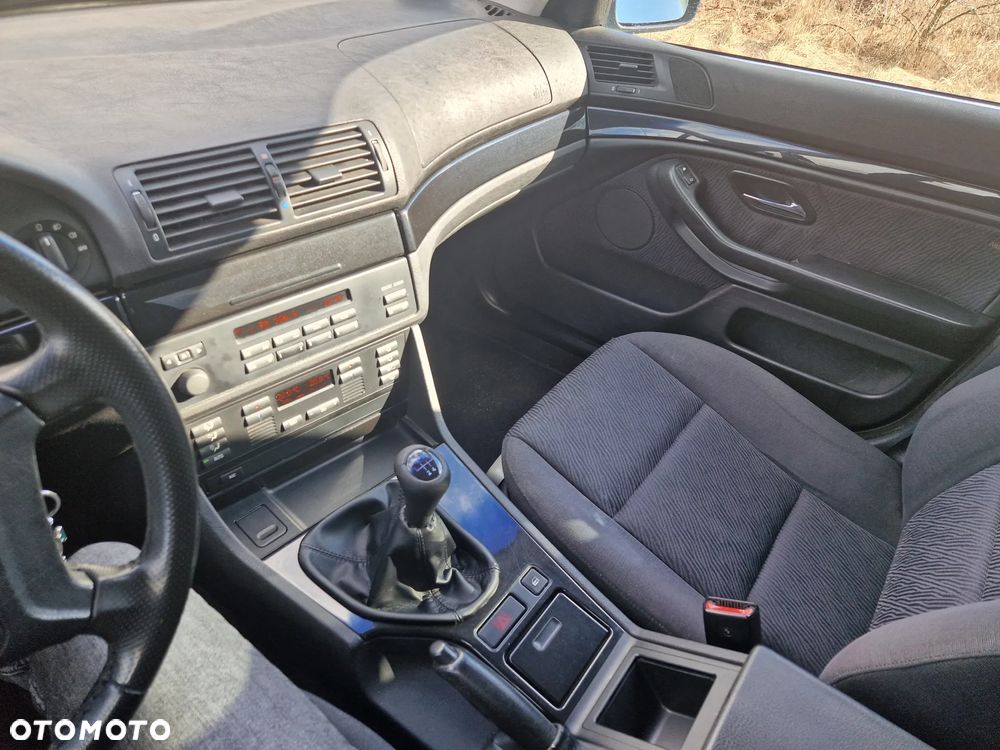 BMW Seria 5 523i - 8