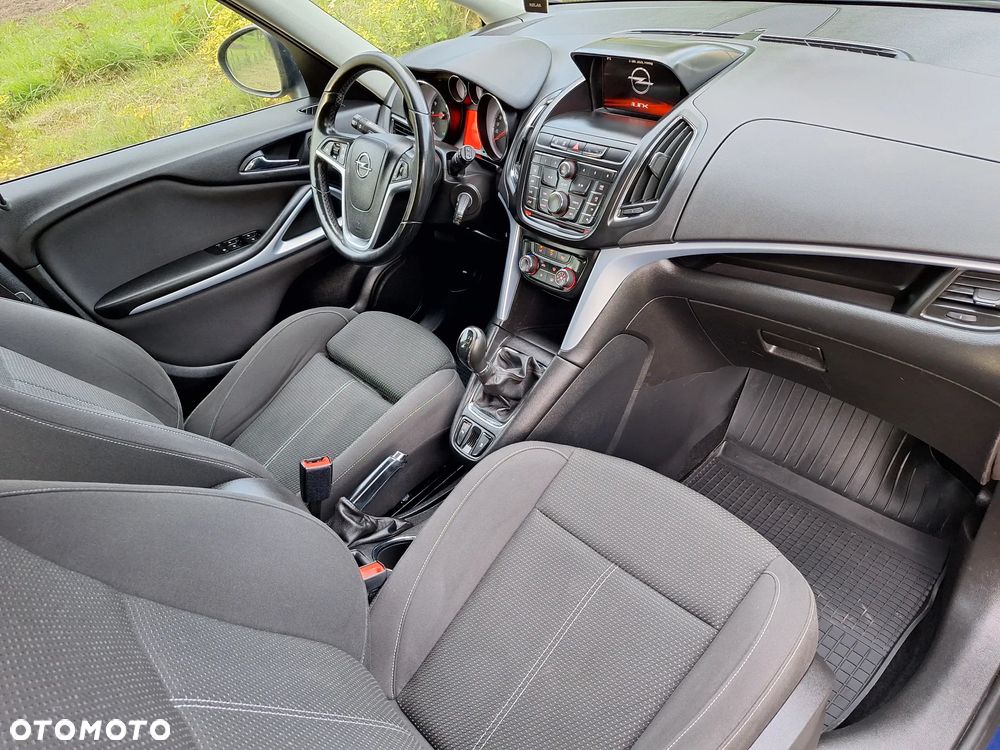 Opel Zafira - 16