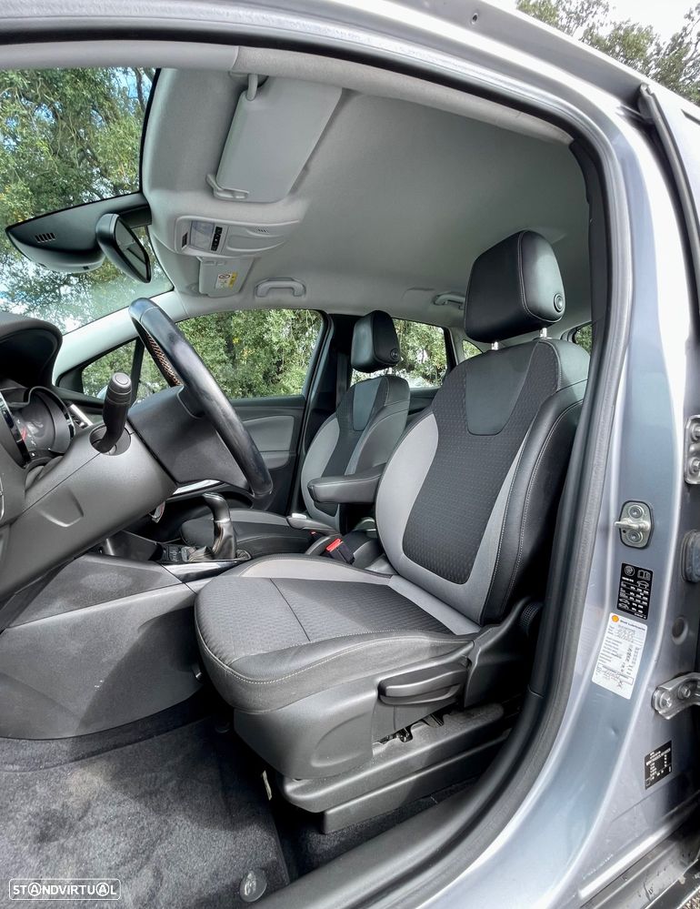 Opel Crossland X 1.2 Innovation - 14