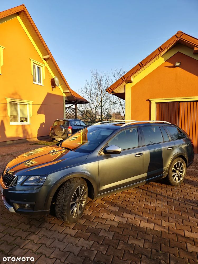 Skoda Octavia Scout 2.0 TDI 4x4 DSG - 16