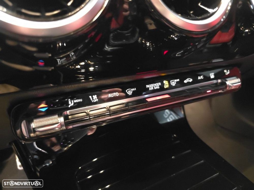 Mercedes-Benz A 180 d AMG Line Aut. - 33