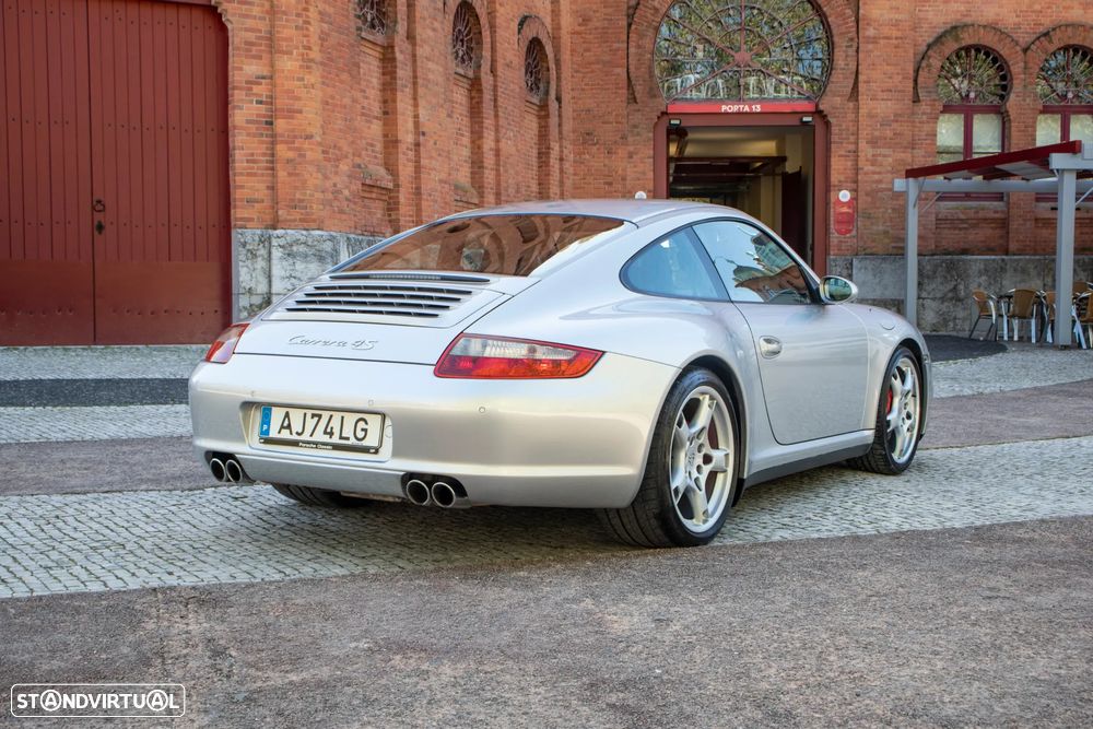 Porsche 911 Série F - 26