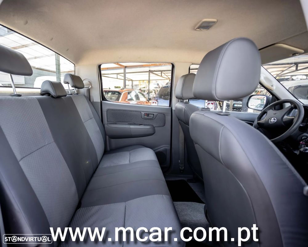 Toyota Hilux 2.5 D-4D 4WD CD - 7