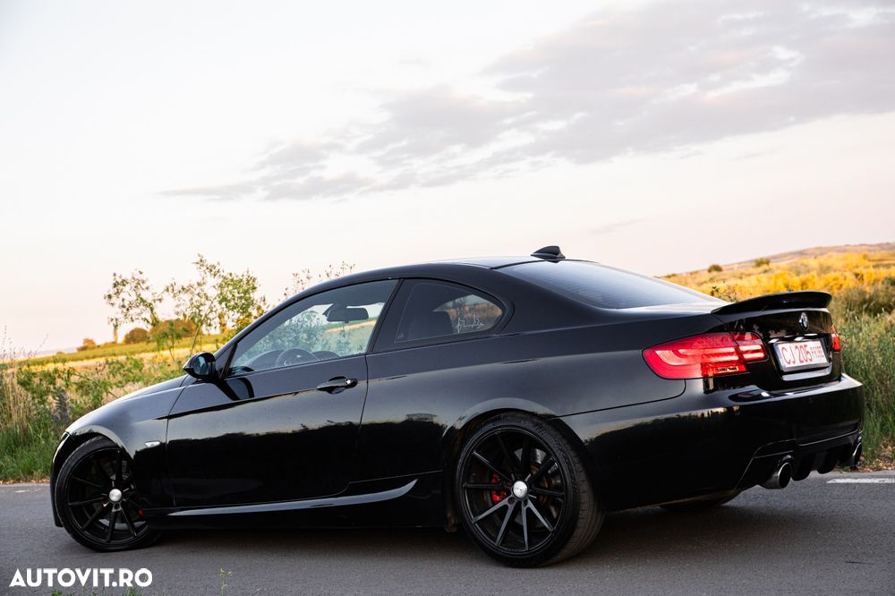 BMW Seria 3 335d Aut. - 33