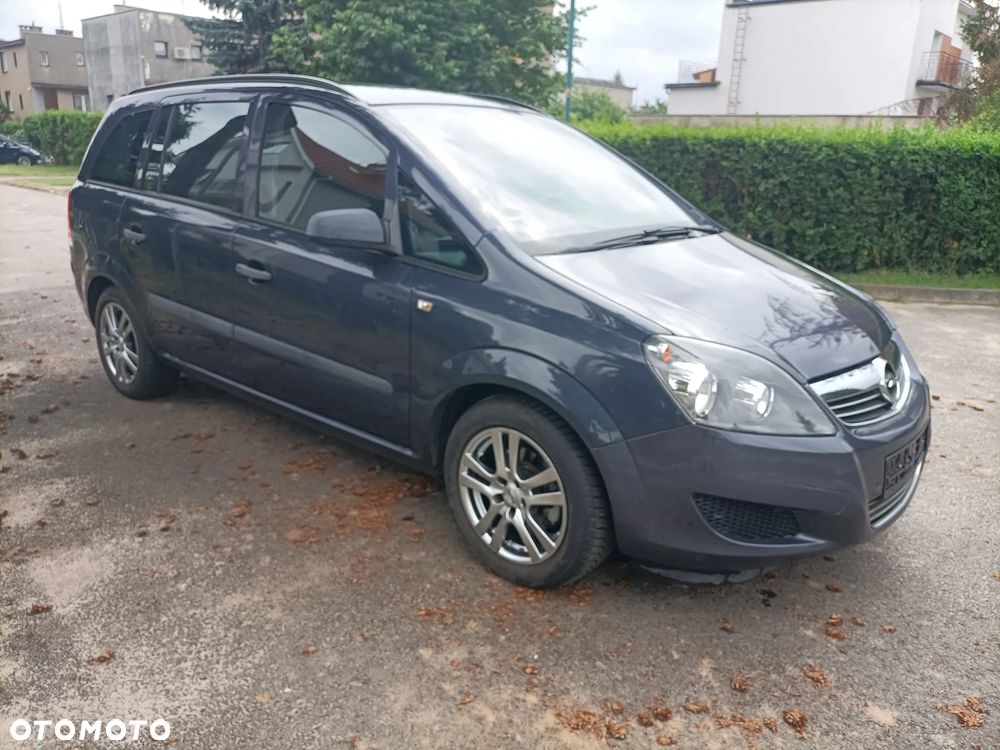 Opel Zafira - 4