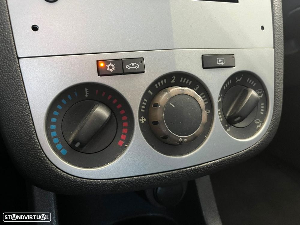Opel Corsa 1.2 Enjoy S/S - 22
