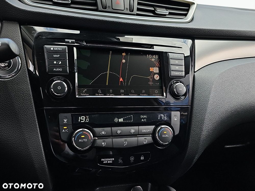 Nissan Qashqai 1.3 DIG-T N-Connecta - 20