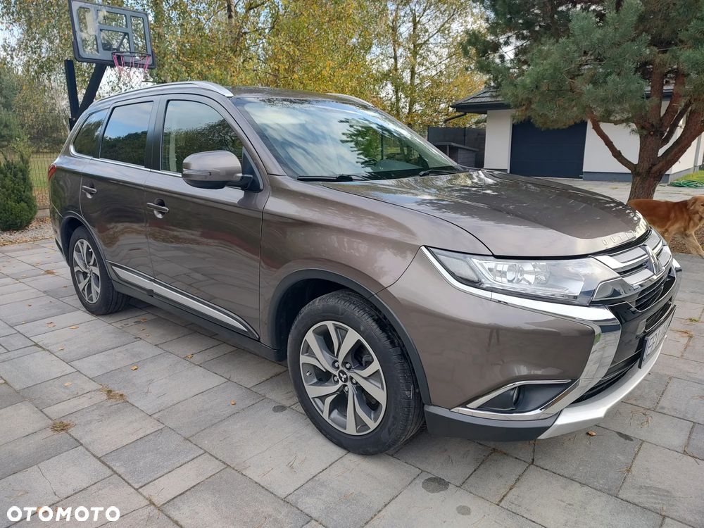 Mitsubishi Outlander - 3