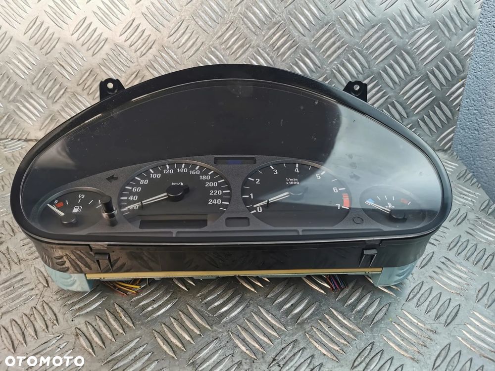 LICZNIK ZEGAR BMW 3 E36 COMPACT 62118360484 8360484 - 3