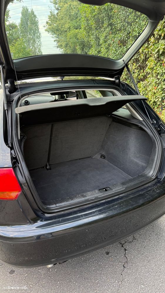 Audi A3 Sportback 1.9 TDi Ambiente - 22