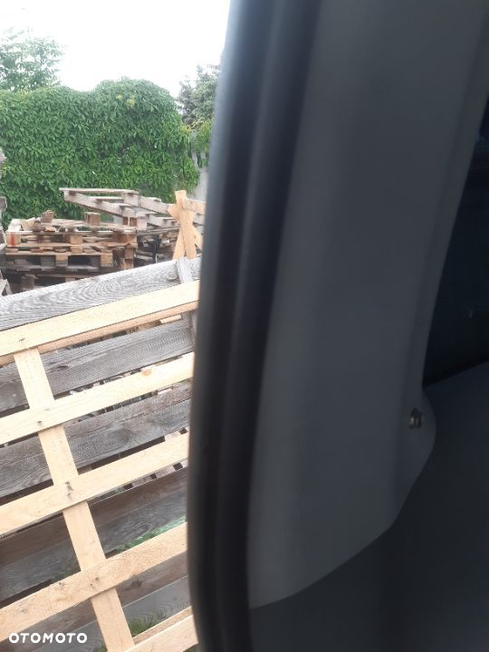 Uszczelka klapy tył karoseryjna multiwan vw t4 - 2