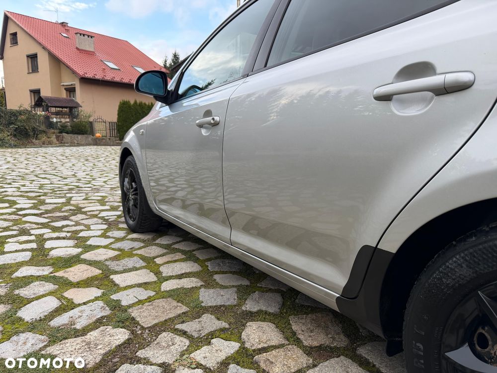 Kia Ceed 1.6 CRDi ISG Business Line - 15