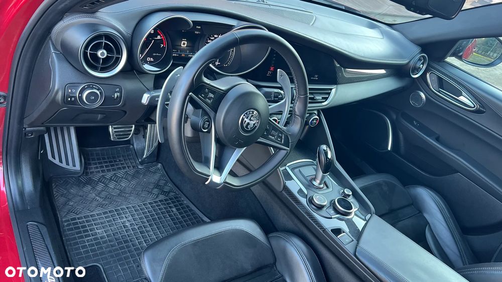 Alfa Romeo Giulia 2.0 Turbo Veloce TI Q4 - 9