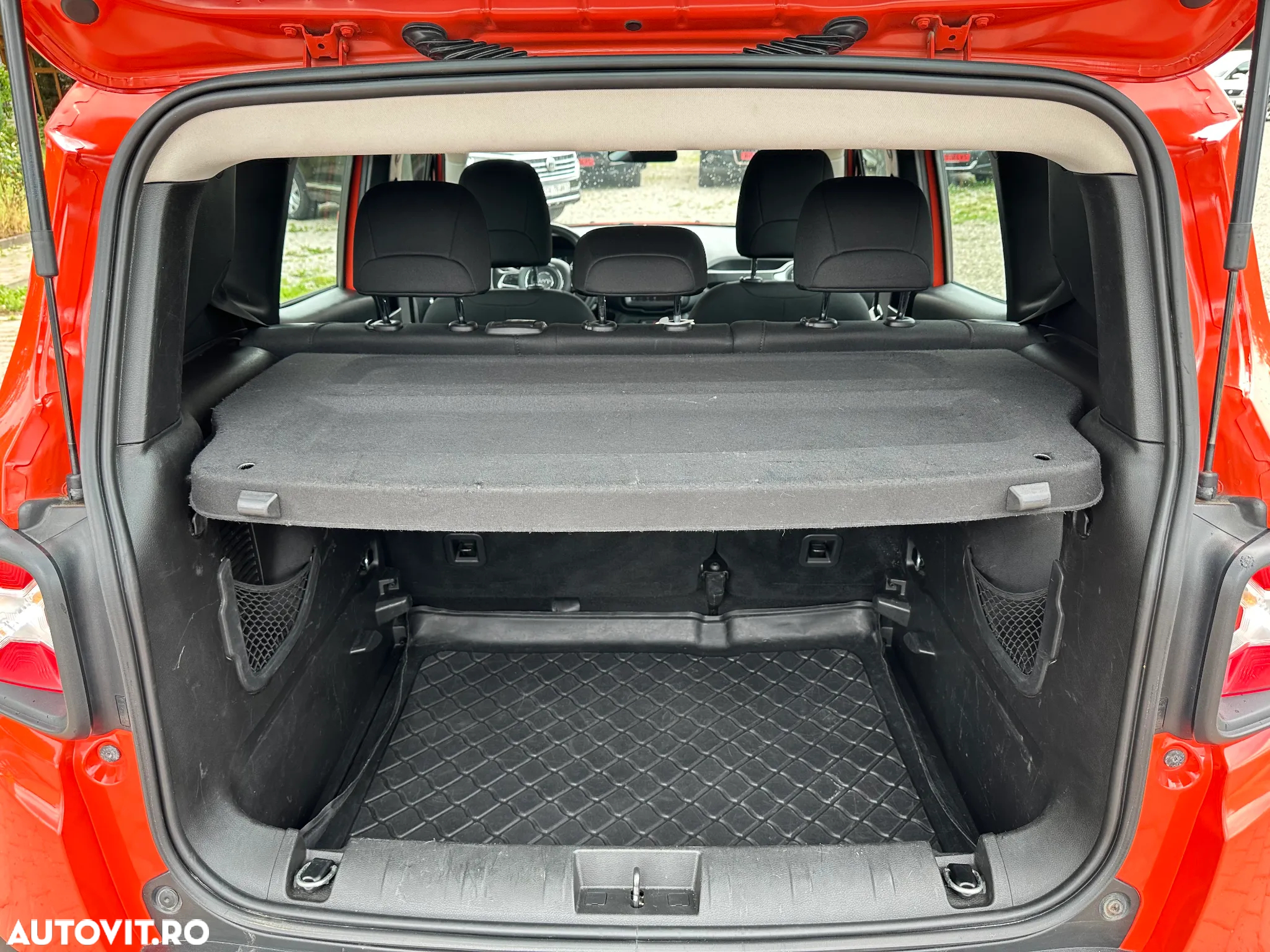 Jeep Renegade 1.3 T-GDI Automatik Longitude - 10