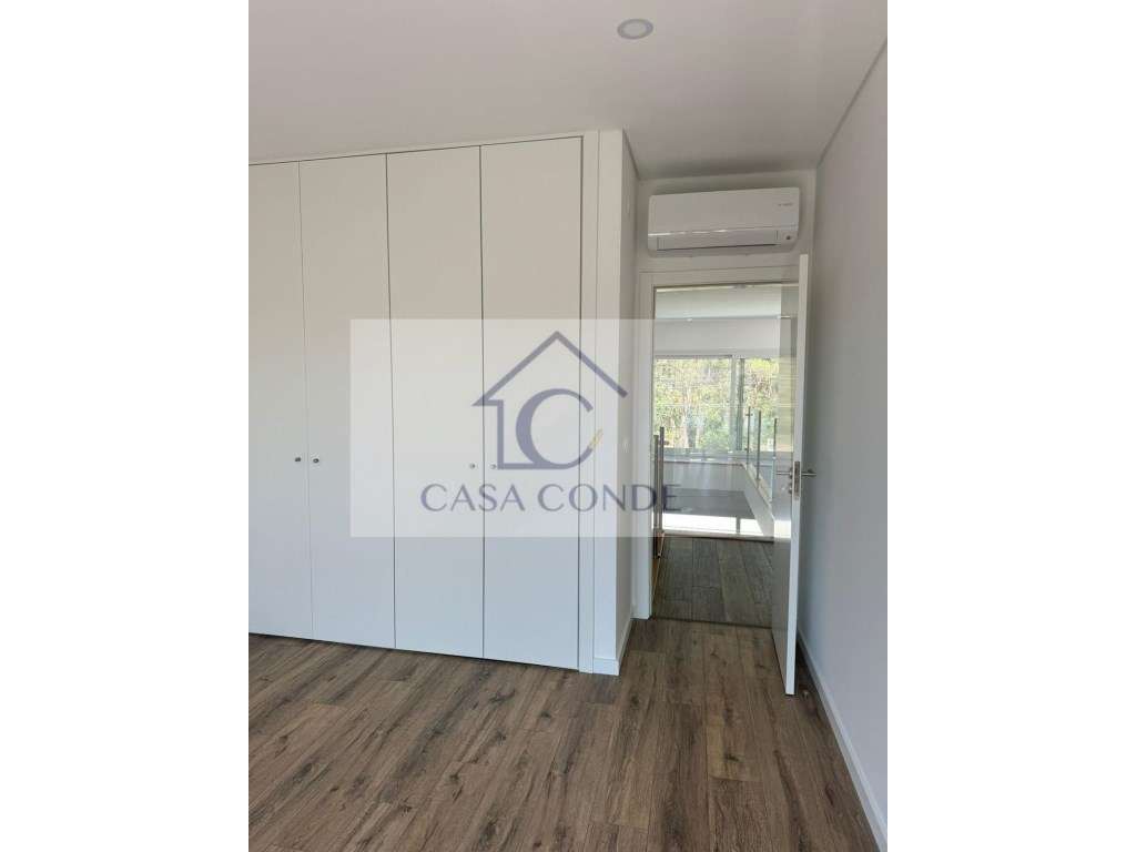 Moradia V3 com Piscina na Lagoa de Albufeira. - Grande imagem: 4/11