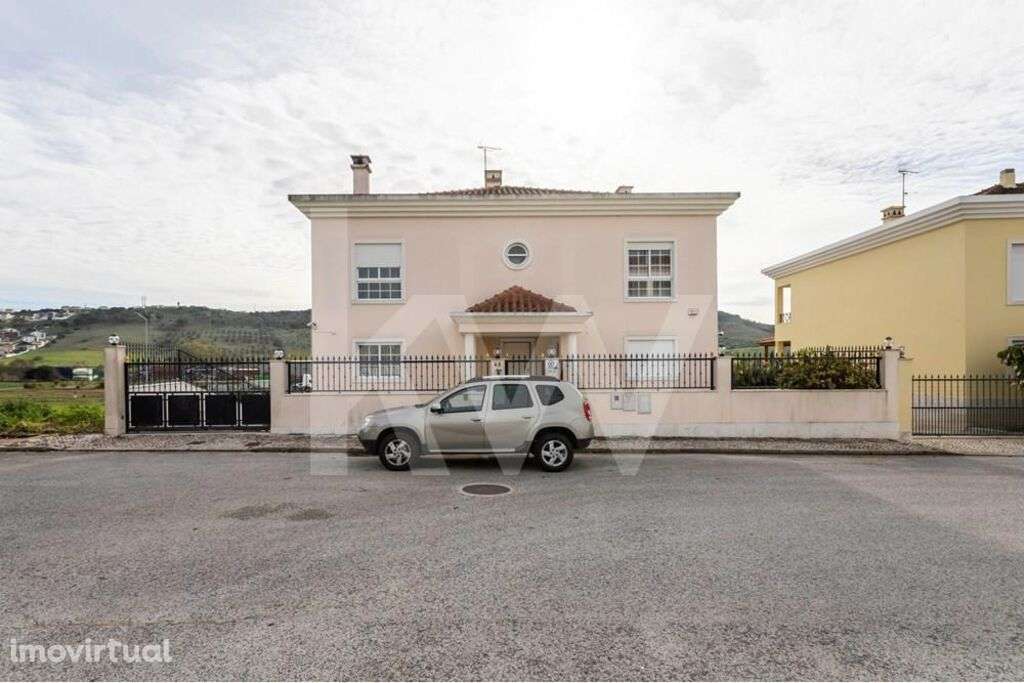 Moradia independente à venda em Quintanilho / Vialonga - Grande imagem: 3/58