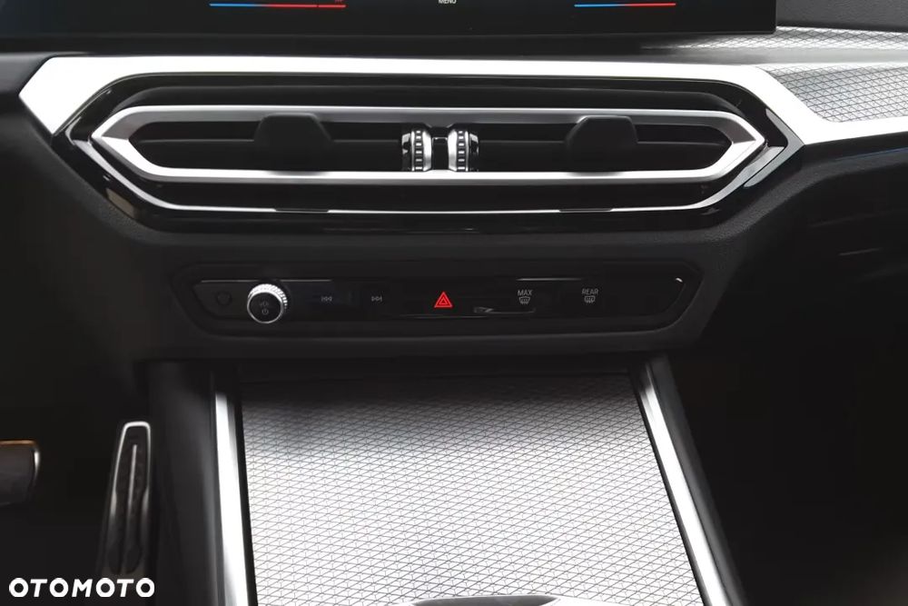 BMW Seria 3 318i M Sport - 20