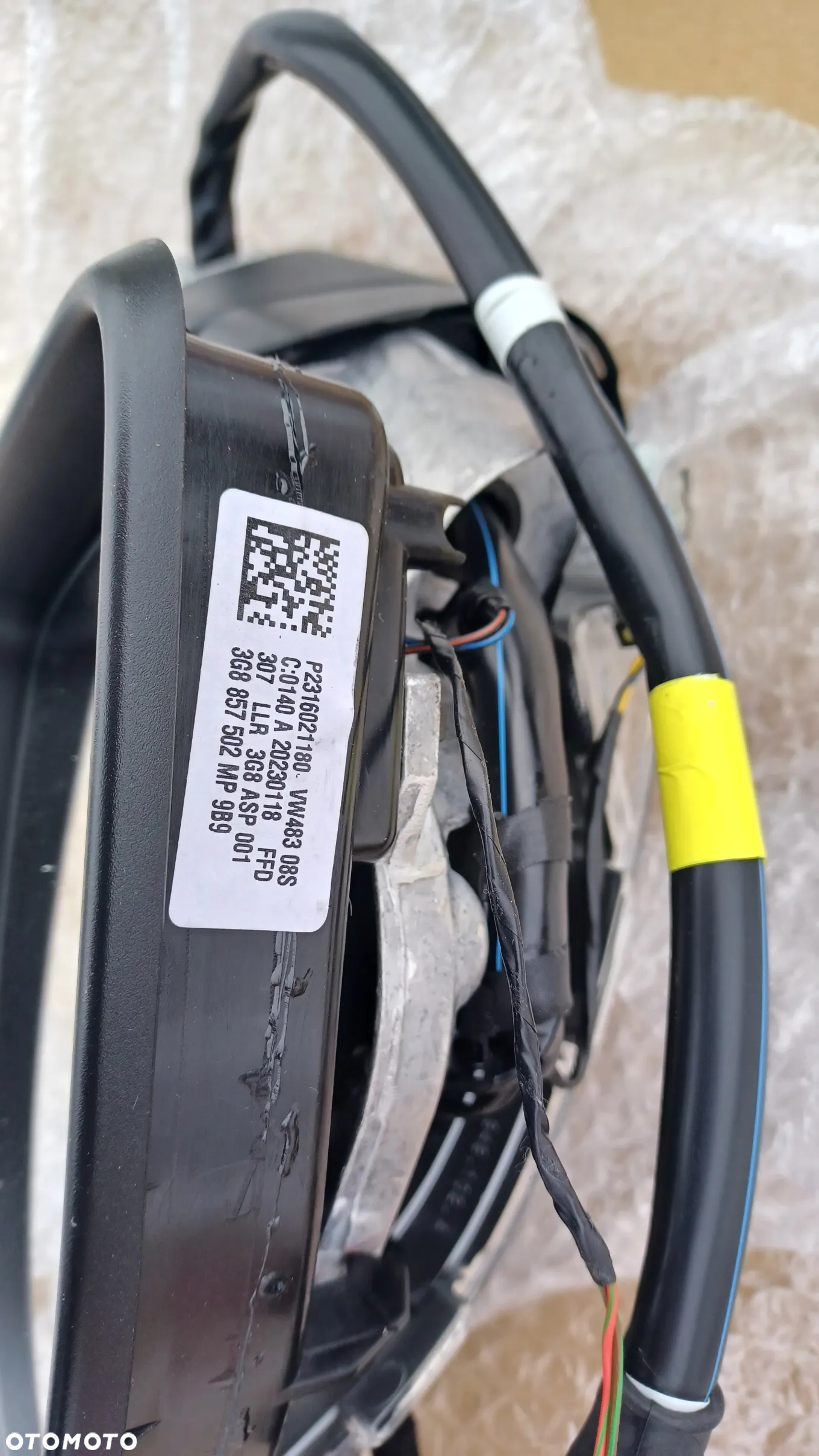 VW ARTEON LUSTERKO ZEW.PRAWE Z DOŚWIETLANIEM I KAMERA 3G8857502 MP - 2