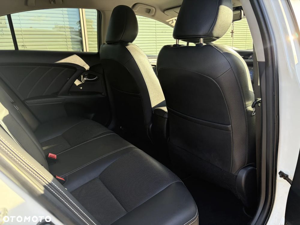 Toyota Avensis 1.8 Prestige MS - 38