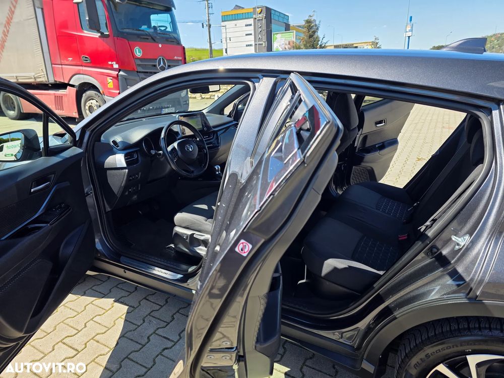 Toyota C-HR 2.0 Team Deutschland - 12