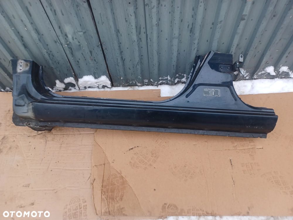 PRÓG LEWY TOYOTA RAV4 III LIFT - 1