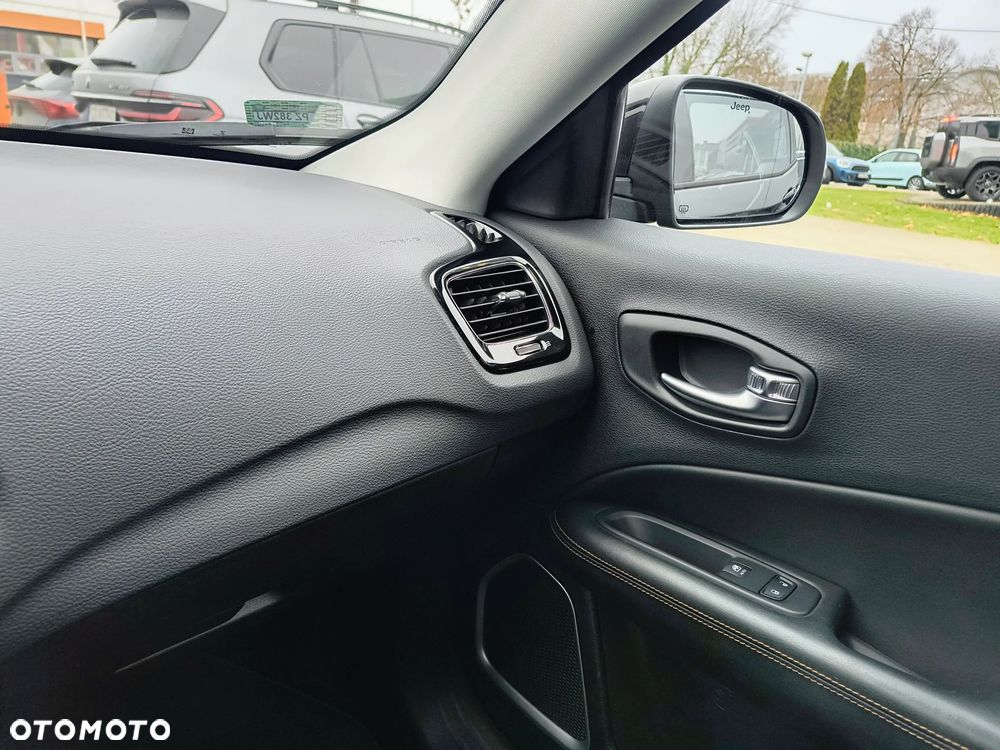 Jeep Compass 1.3 TMair Limited FWD S&S - 19