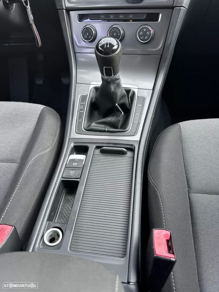 VW Golf Variant 1.6 TDi Highline - 43