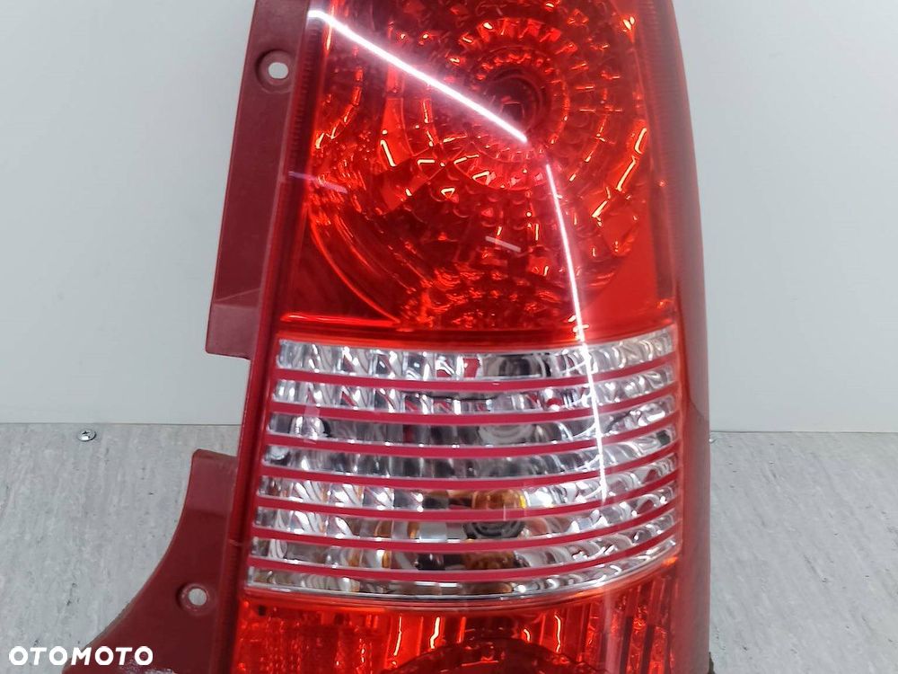 LAMPA TYLNA PRAWA KIA PICANTO I 92402-070 HATCHBACK - 5