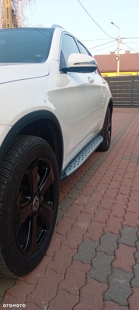 Mercedes-Benz GLC 300 4Matic 9G-TRONIC - 29