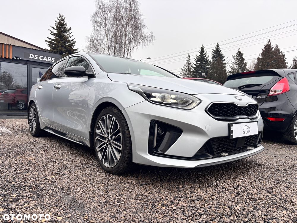 Kia ProCeed - 2