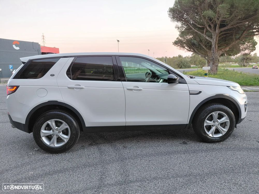 Land Rover Discovery Sport 2.0 TD4 HSE - 9