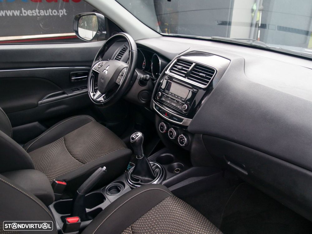 Mitsubishi ASX 1.6 Cross City - 27