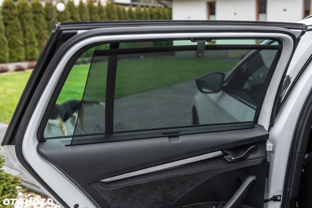 Skoda Octavia 2.0 TDI DSG RS Plus - 27