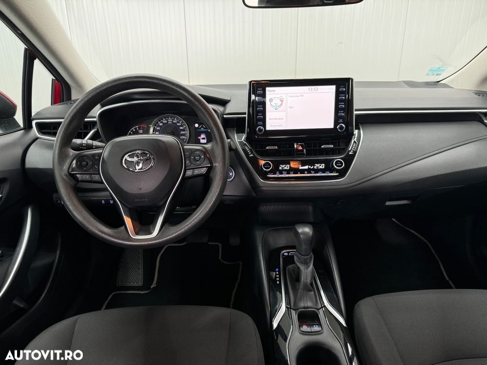 Toyota Corolla Sedan 1.8 HSD Business - 13