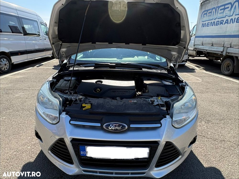 Ford Focus - 12