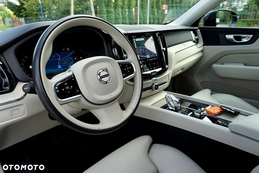 Volvo XC 60 B4 D AWD Geartronic Inscription - 24