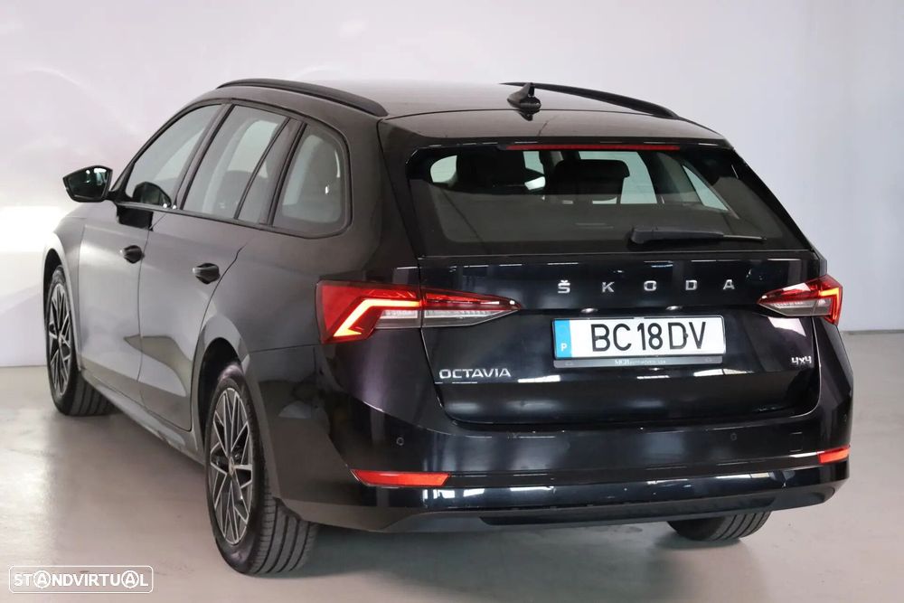 Skoda Octavia Break 2.0 TDI Scout DSG 4x4 - 15