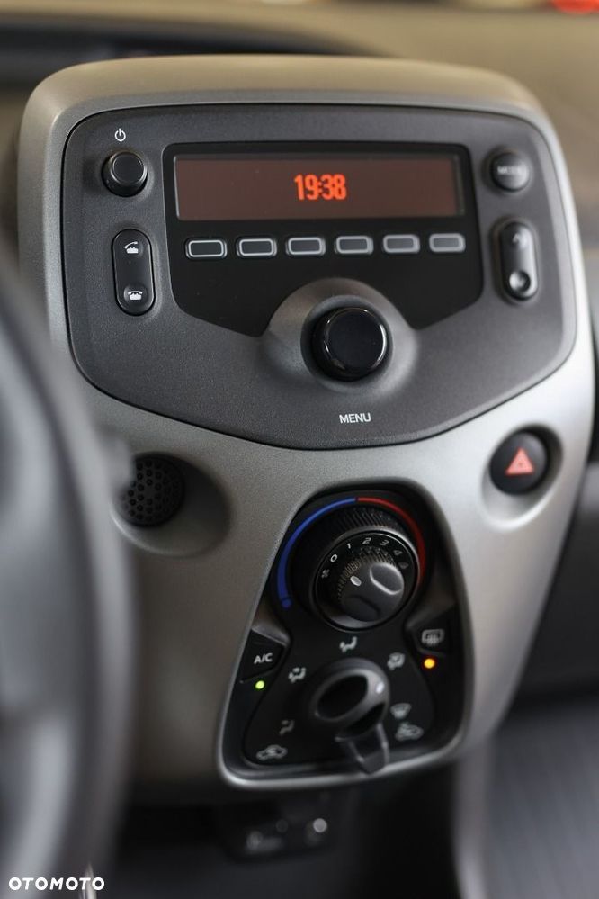 Toyota Aygo - 16
