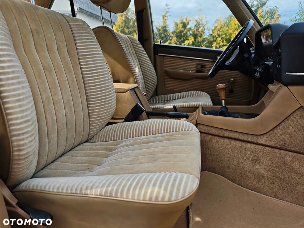BMW Seria 7 732 i - 12