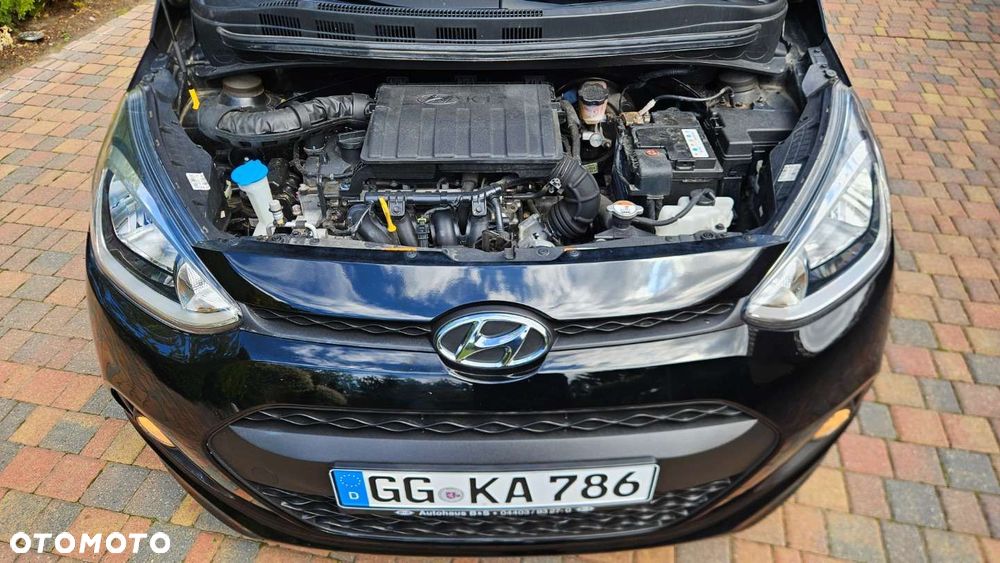 Hyundai i10 1.2 Black Line - 24