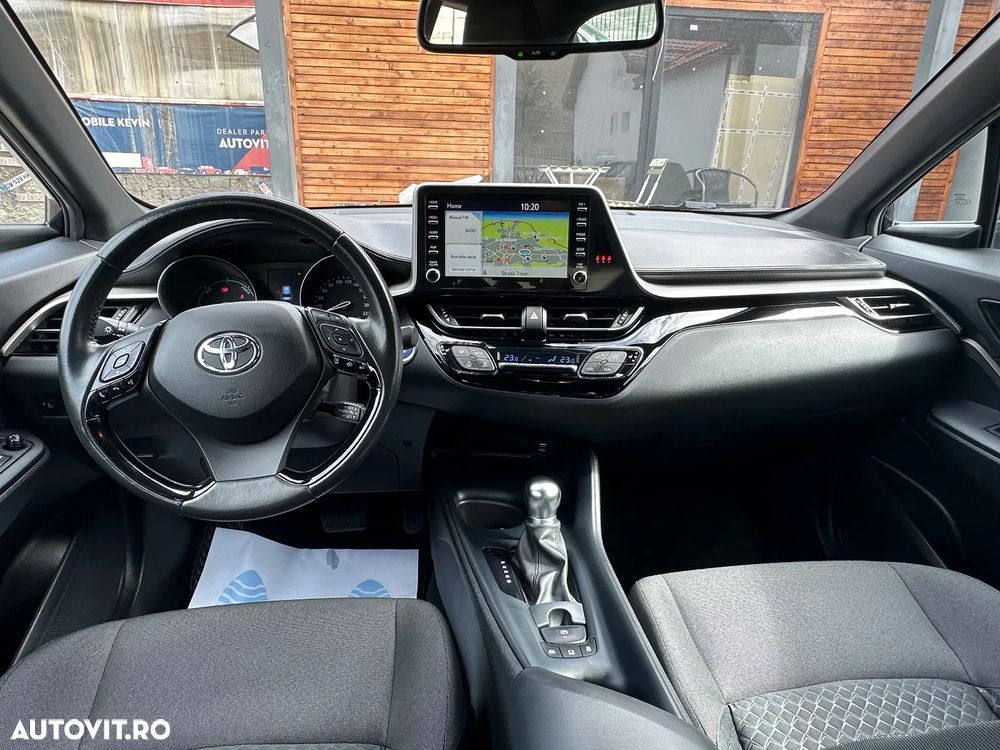 Toyota C-HR Hybrid Business-Edition - 6